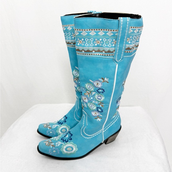 NEW Western Turquoise Floral Embroidered Cowboy Boots, Size 10.5 - Picture 3 of 5